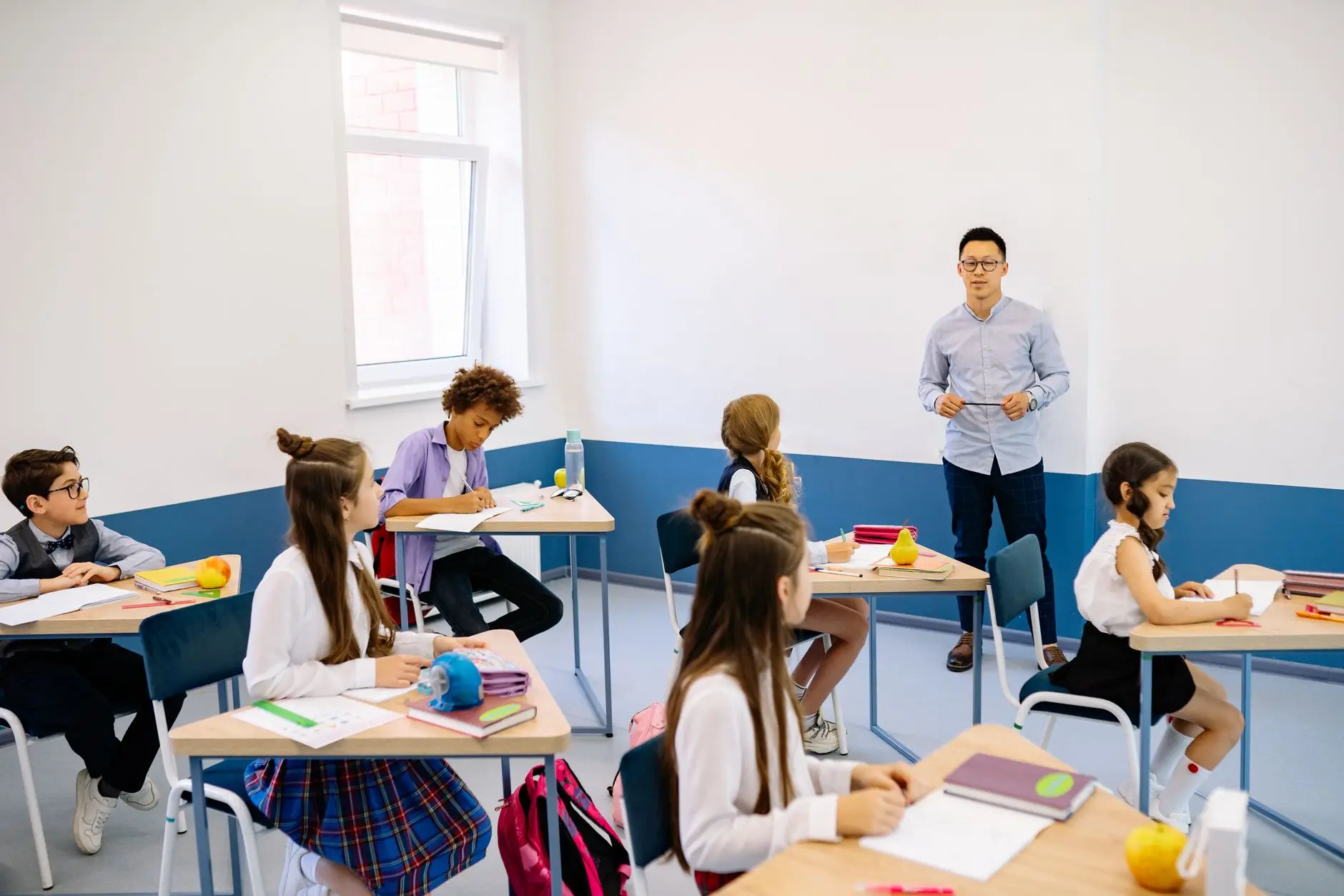 建筑装饰材料选购指南：如何根据广州气候特点匹配室内装修方案