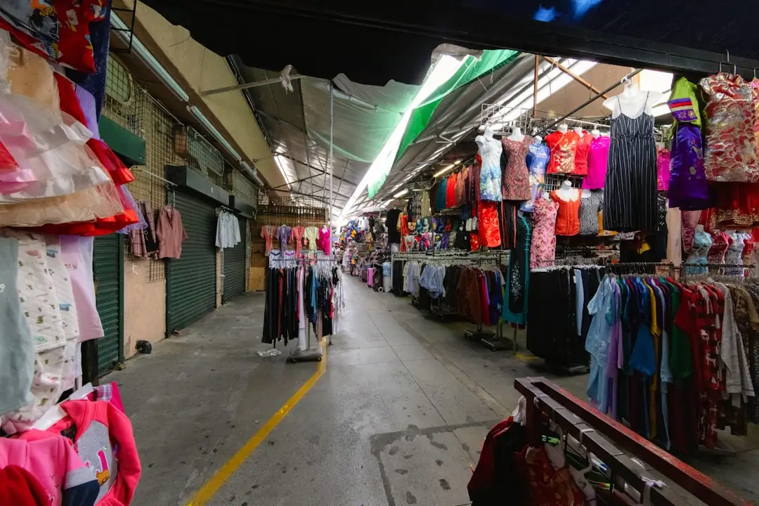 建筑装饰材料选购指南:广州住宅装修工程关键要点